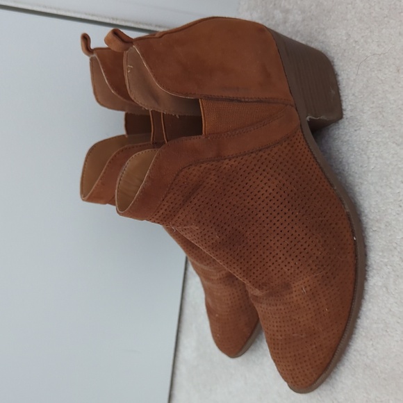 Ankle Boots - Picture 3 of 6